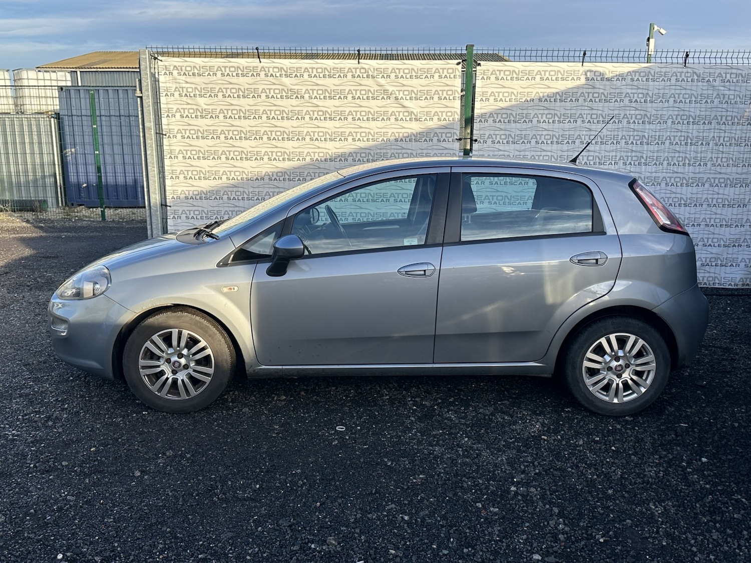 Used Fiat Punto 2012 for sale - 76941788: Photo 4