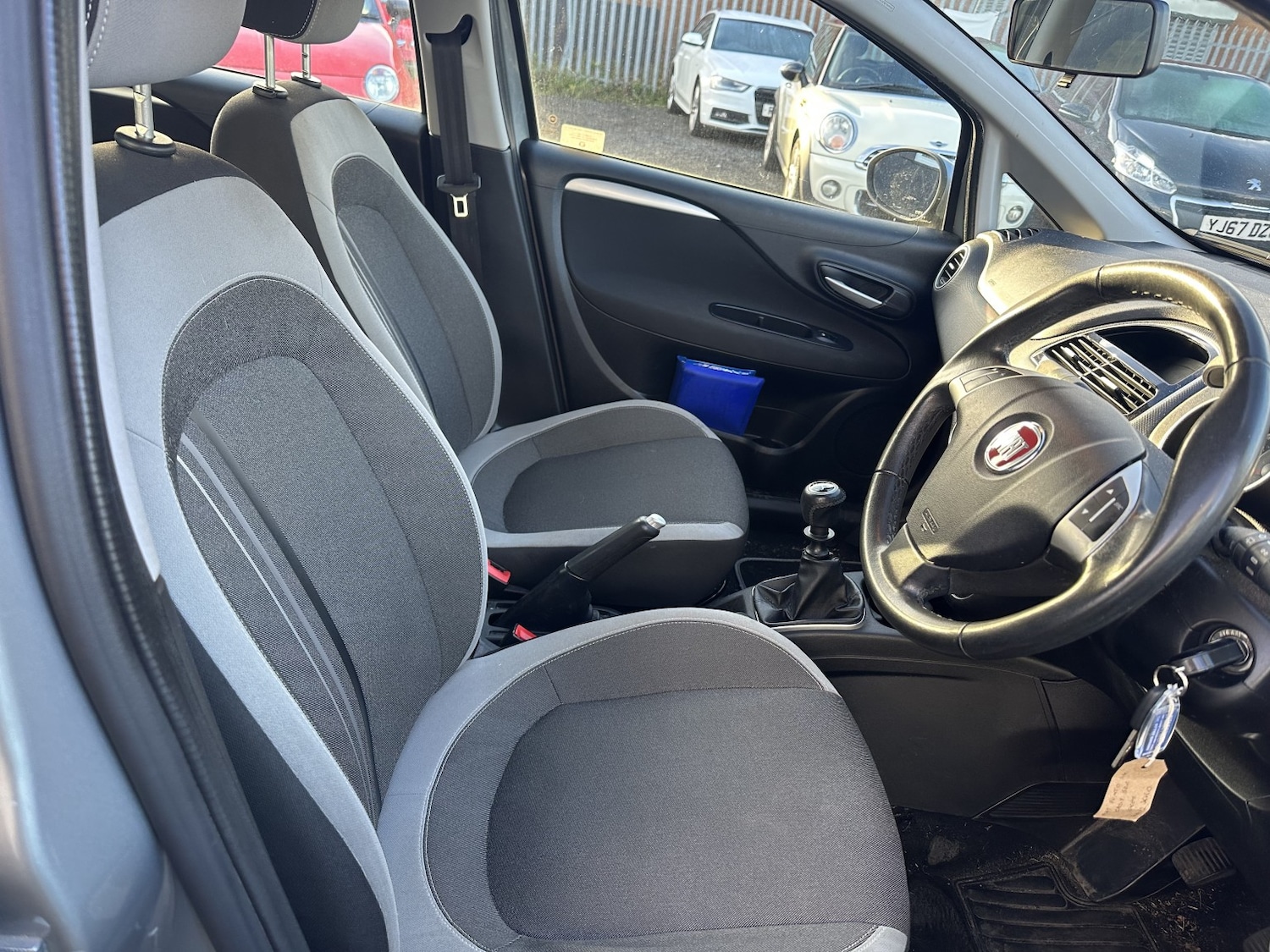 Used Fiat Punto 2012 for sale - 76941788: Photo 9