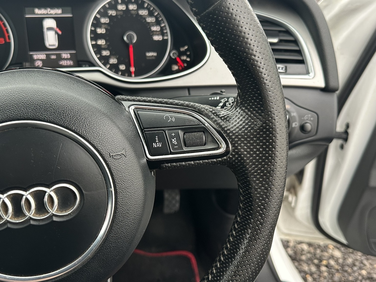 Used Audi A4 2012 for sale - 77735661: Photo 24