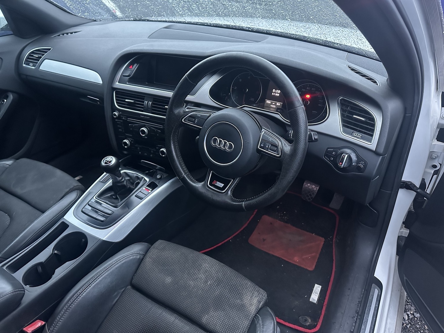 Used Audi A4 Avant 2012 for sale - 76611383: Photo 2