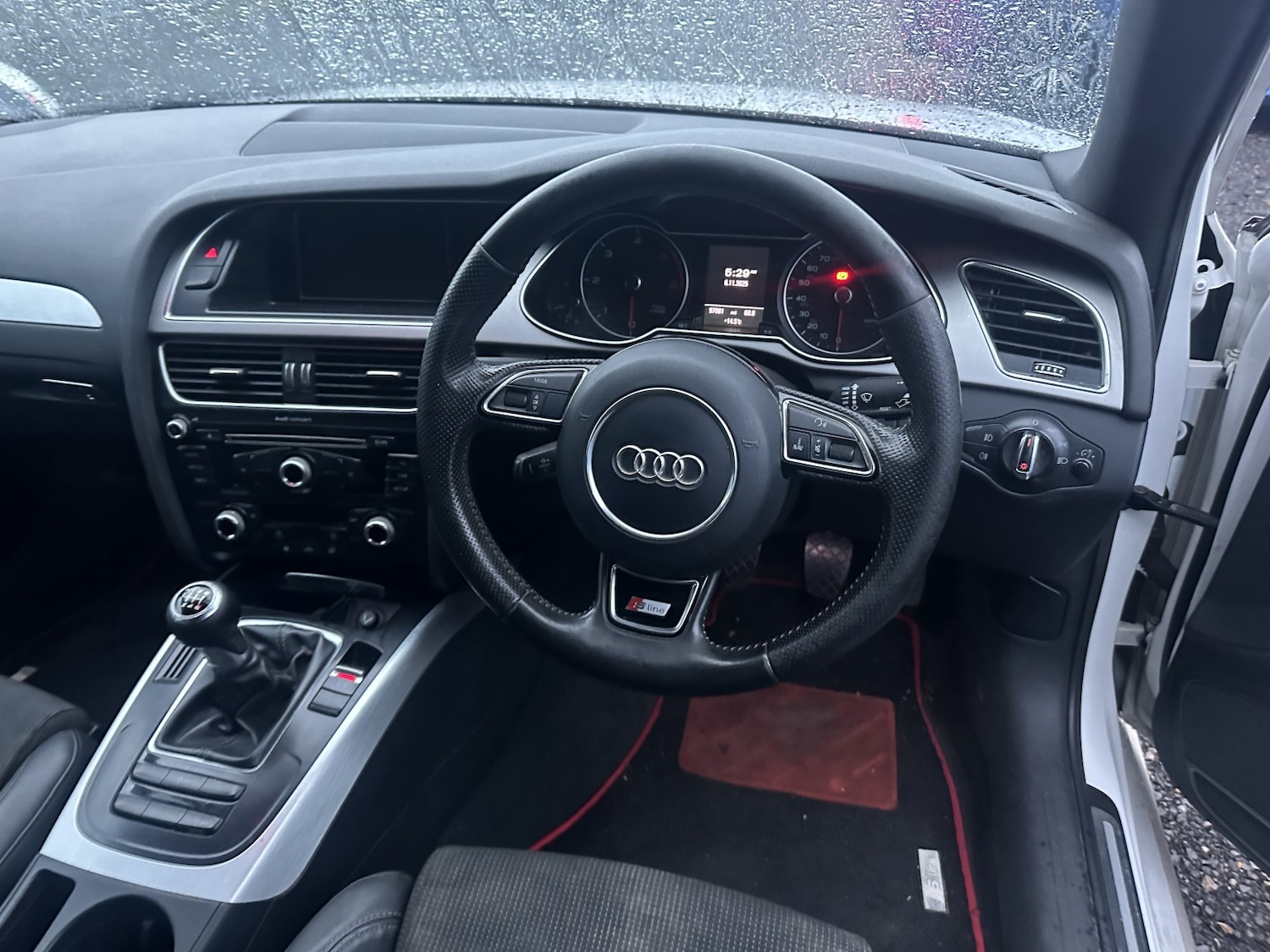 Used Audi A4 Avant 2012 for sale - 76611383: Photo 3