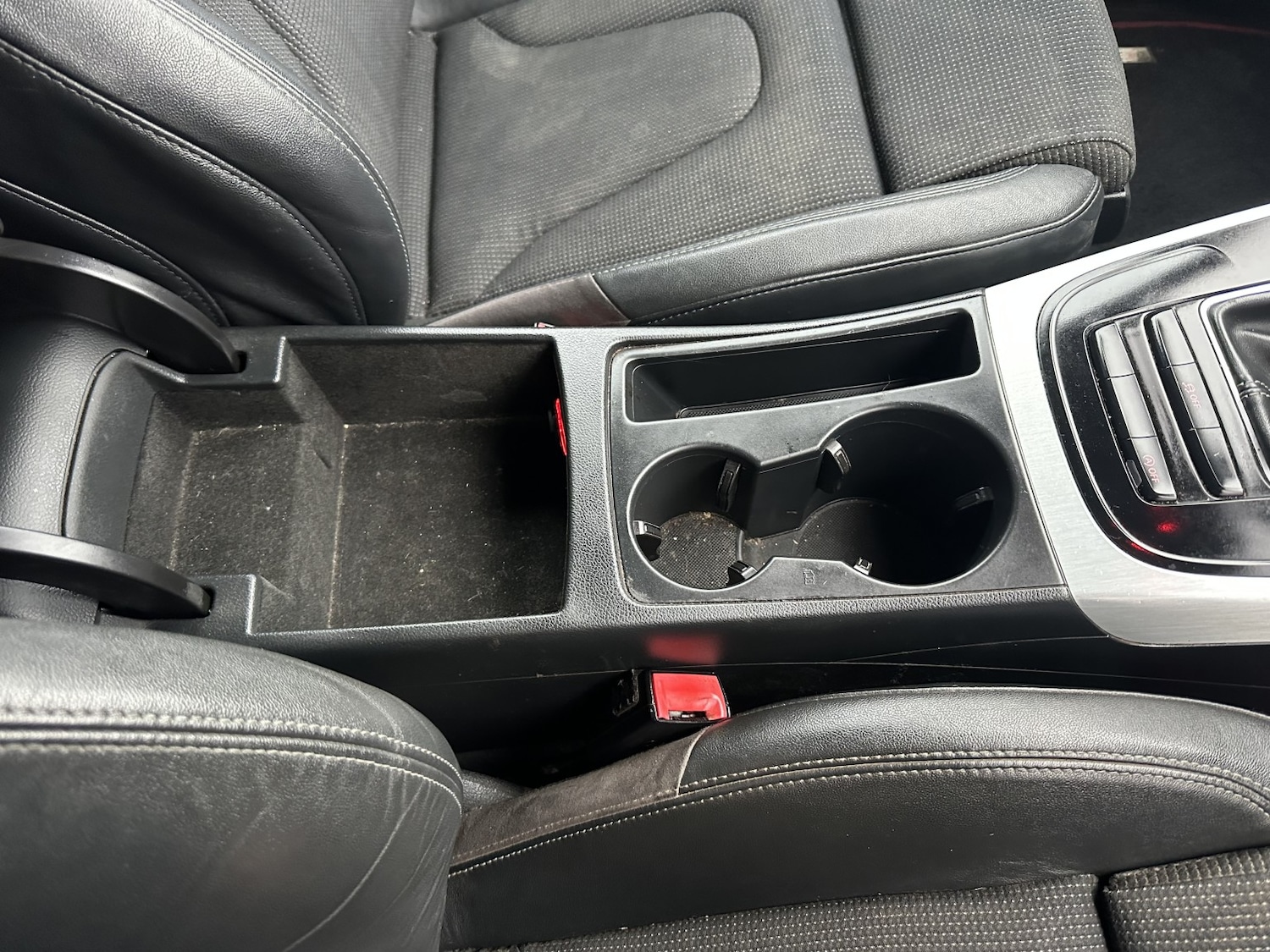 Used Audi A4 Avant 2012 for sale - 76611383: Photo 32