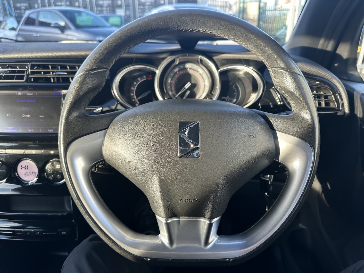 Used DS Automobiles DS 3 2015 for sale - 76673296: Photo 25