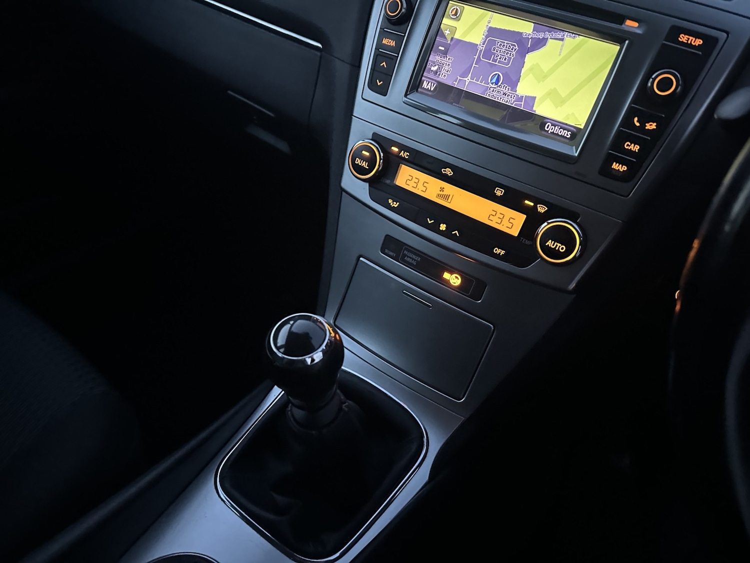 Used Toyota Avensis 2012 for sale - 77258556: Photo 31