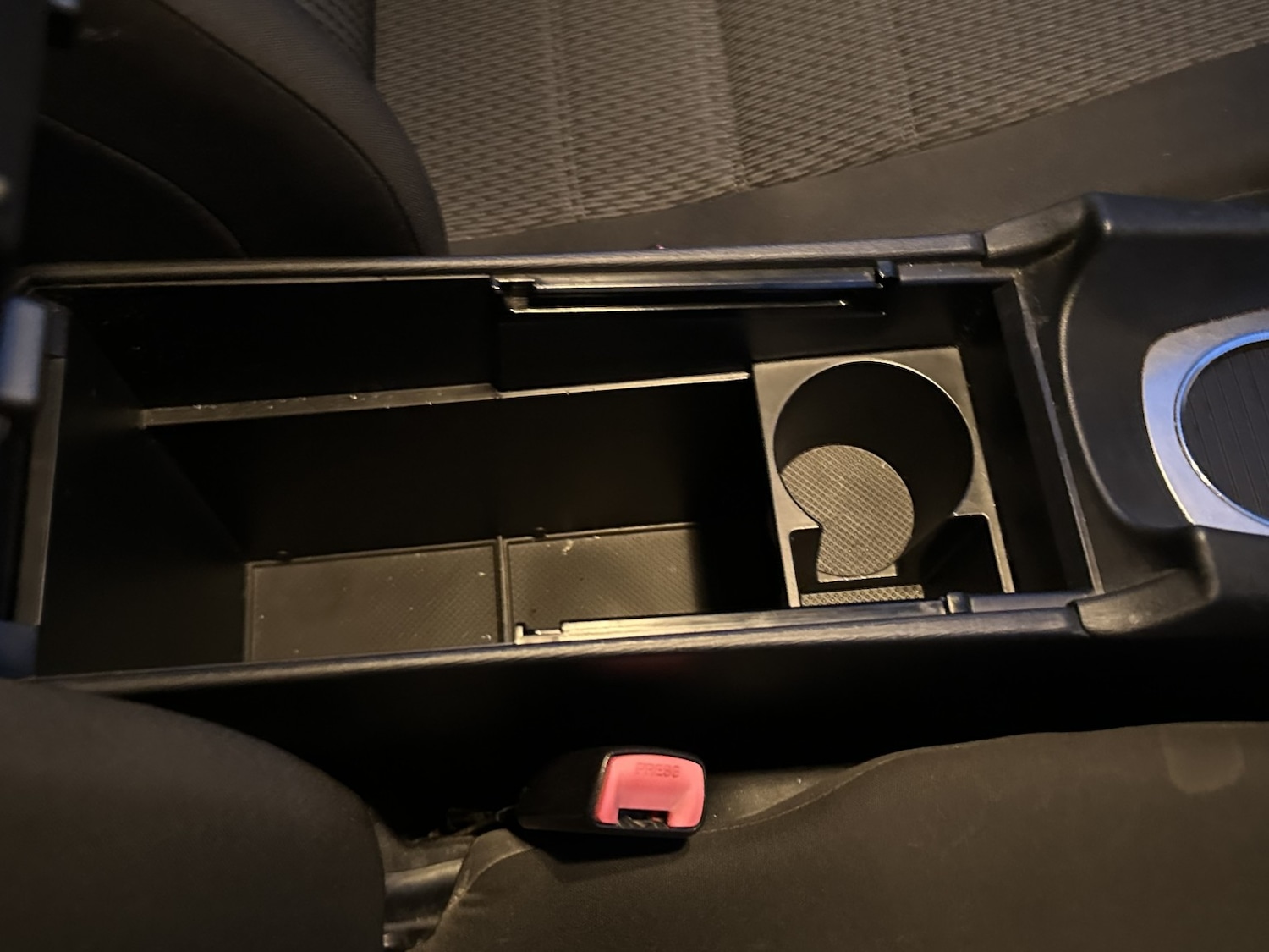 Used Toyota Avensis 2012 for sale - 77258556: Photo 34