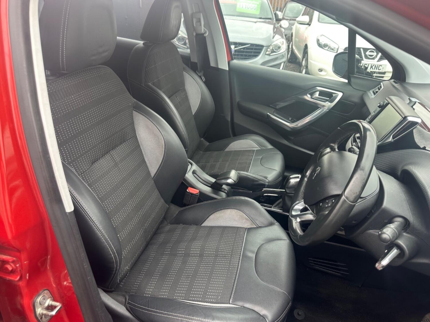 Used Peugeot 2008 2015 for sale - 76553950: Photo 16