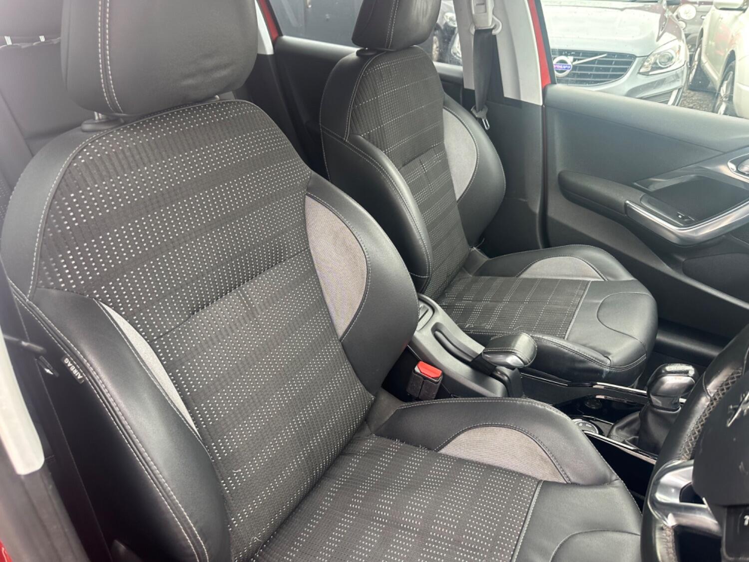 Used Peugeot 2008 2015 for sale - 76553950: Photo 17