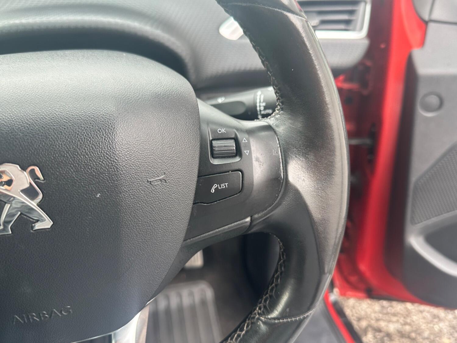 Used Peugeot 2008 2015 for sale - 76553950: Photo 24