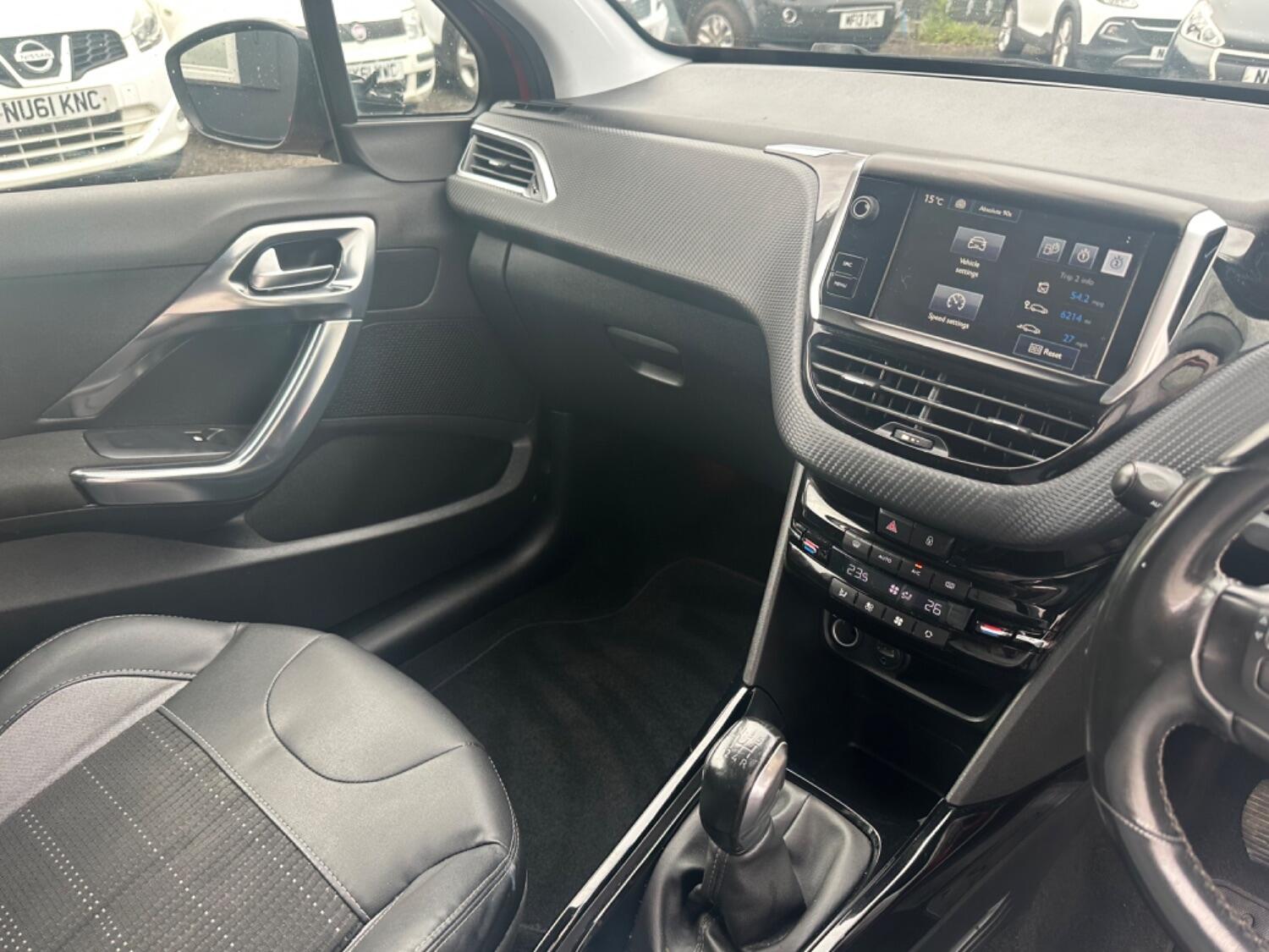 Used Peugeot 2008 2015 for sale - 76553950: Photo 27