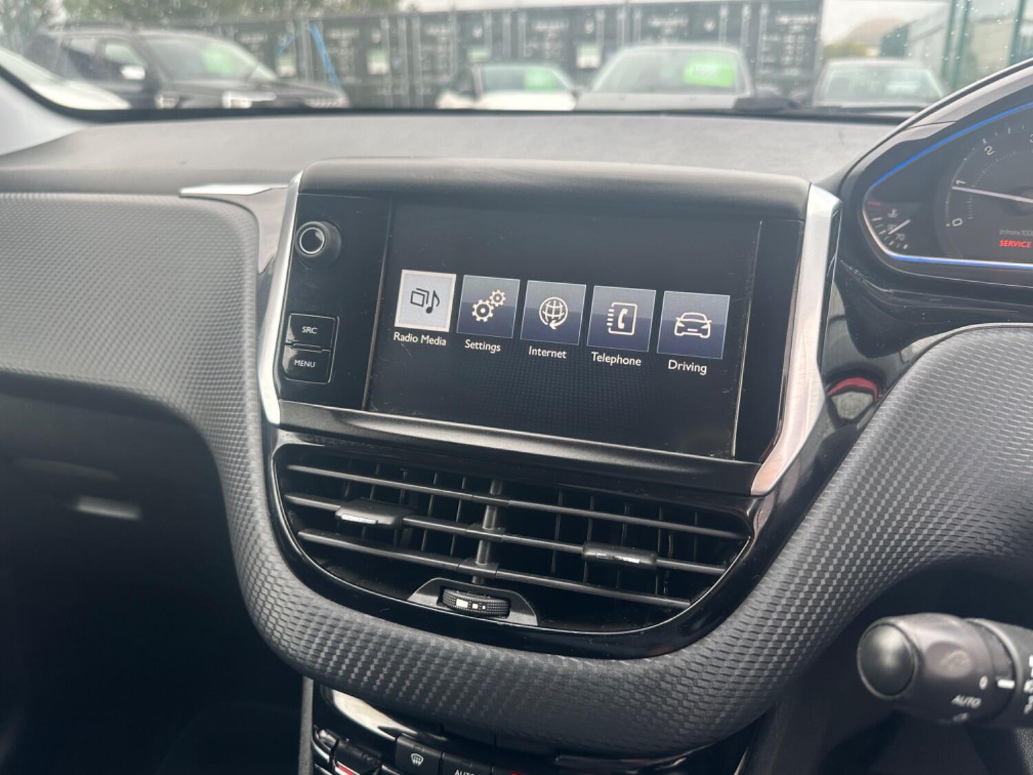 Used Peugeot 2008 2015 for sale - 76553950: Photo 31