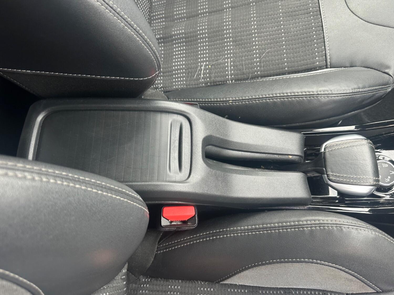 Used Peugeot 2008 2015 for sale - 76553950: Photo 37