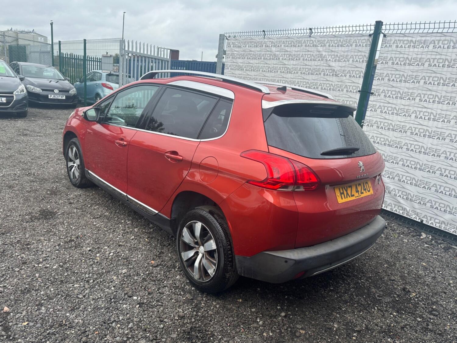 Used Peugeot 2008 2015 for sale - 76553950: Photo 6