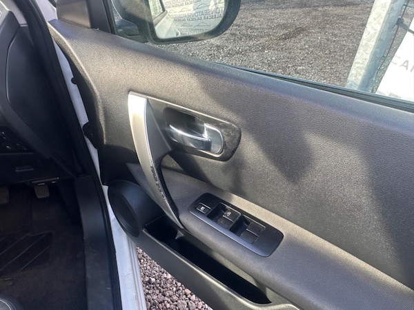 Used Nissan Qashqai 2011 for sale - 75994750: Photo 10