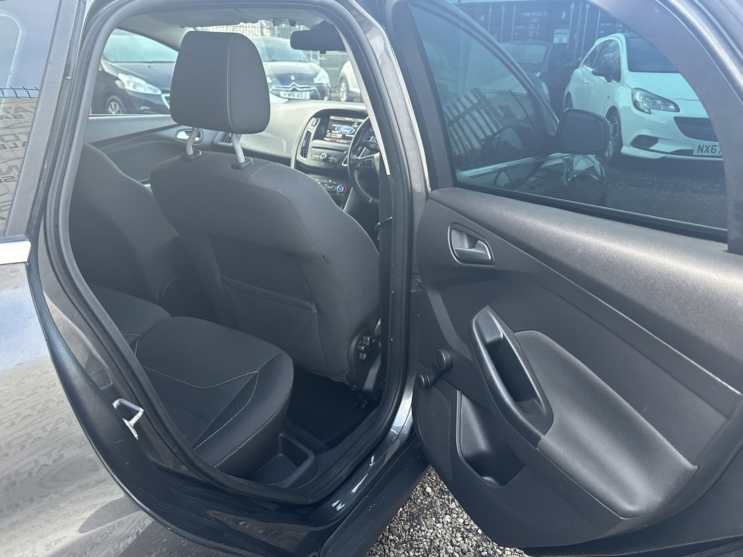 Used Ford Focus 2015 for sale - 76673259: Photo 38