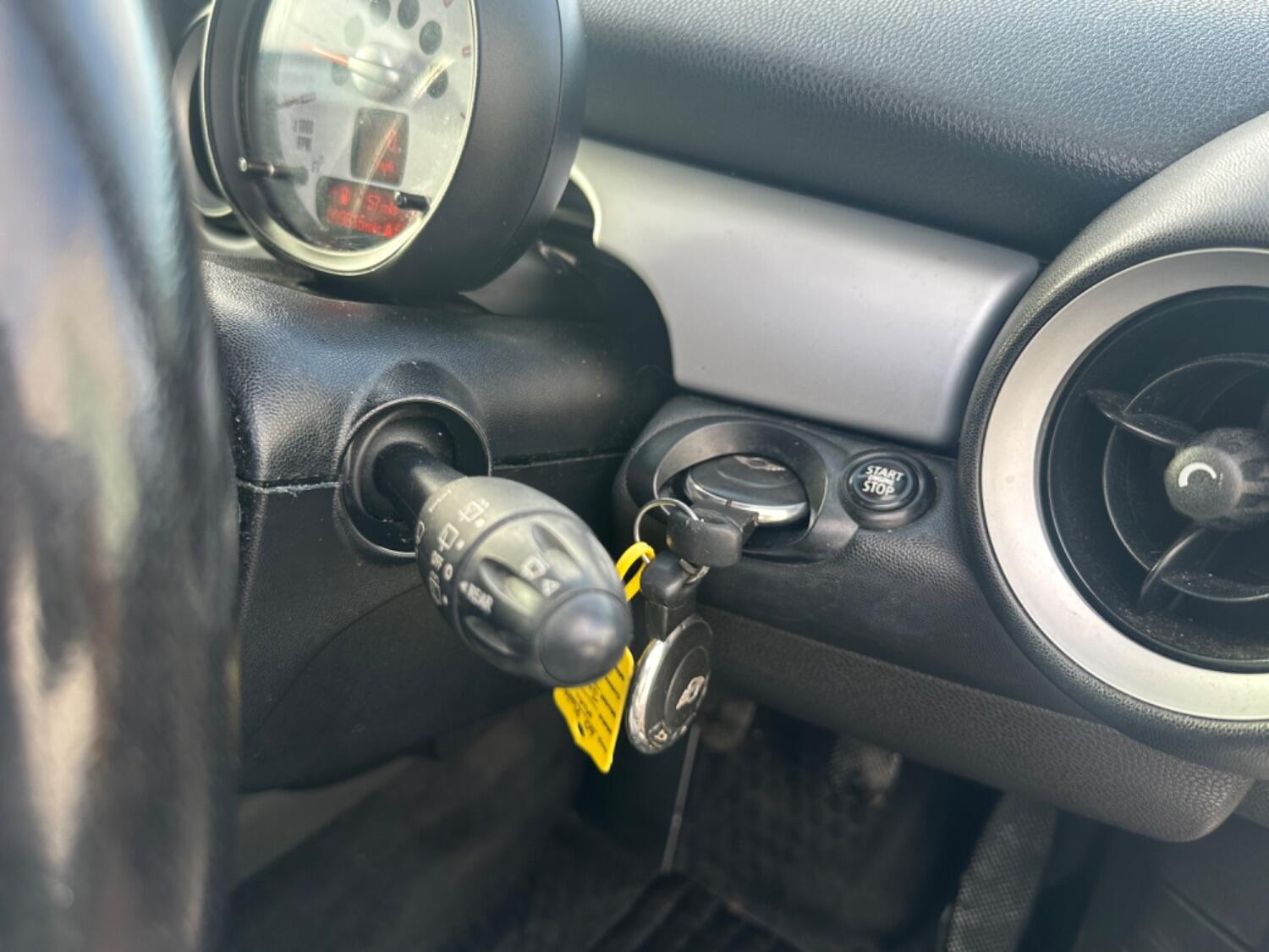 Used MINI Hatch 2010 for sale - 76673268: Photo 15