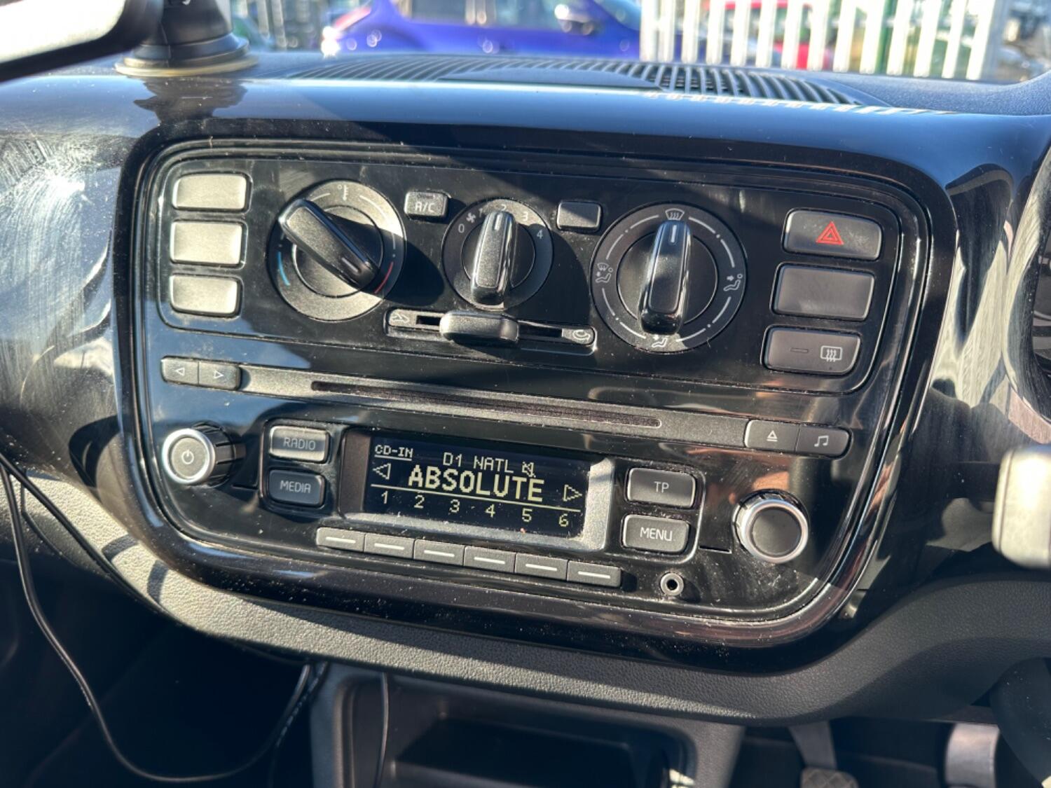 Used Volkswagen up! 2015 for sale - 76793815: Photo 16