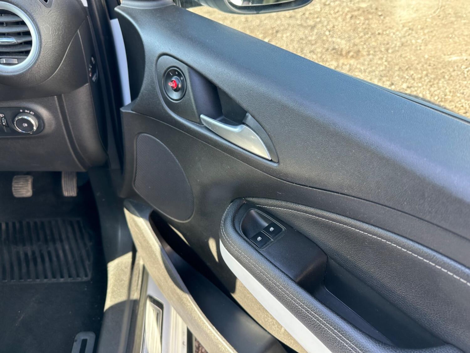 Used Vauxhall ADAM 2015 for sale - 76769204: Photo 13