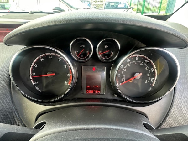 Used Vauxhall Meriva 2015 for sale - 76273303: Photo 22
