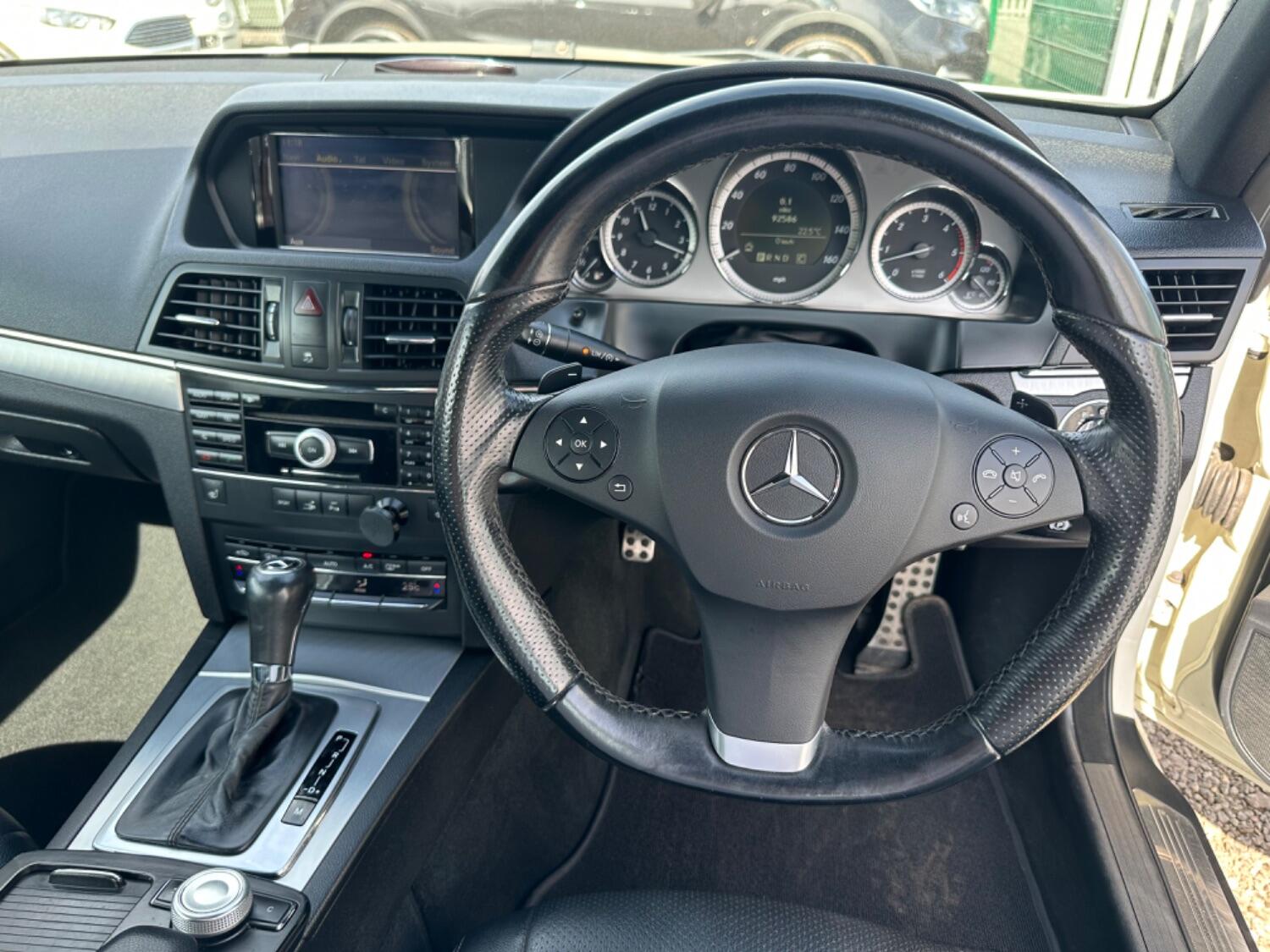 Used Mercedes-Benz E Class 2010 for sale - 76611387: Photo 14