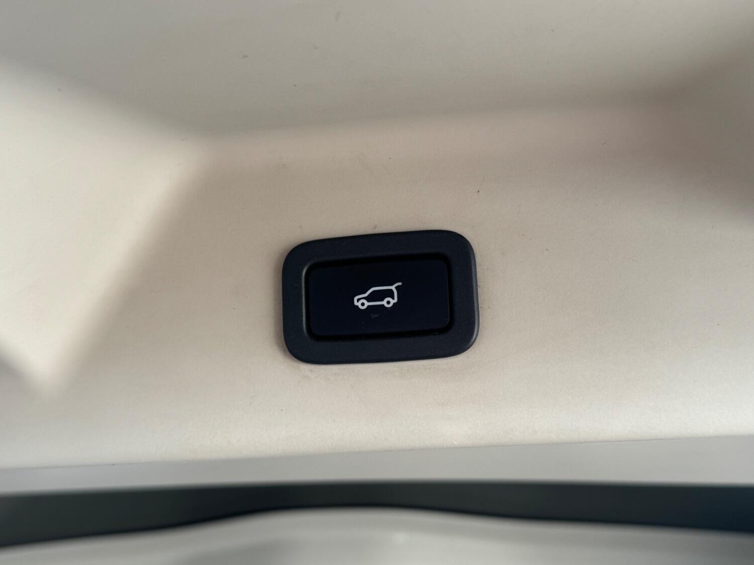 Used Land Rover Range Rover 2015 for sale - 76793814: Photo 10