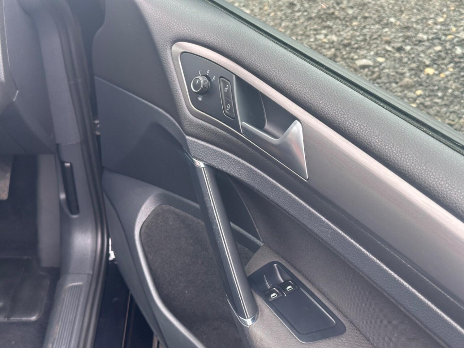 Used Volkswagen Golf 2013 for sale - 76541599: Photo 12