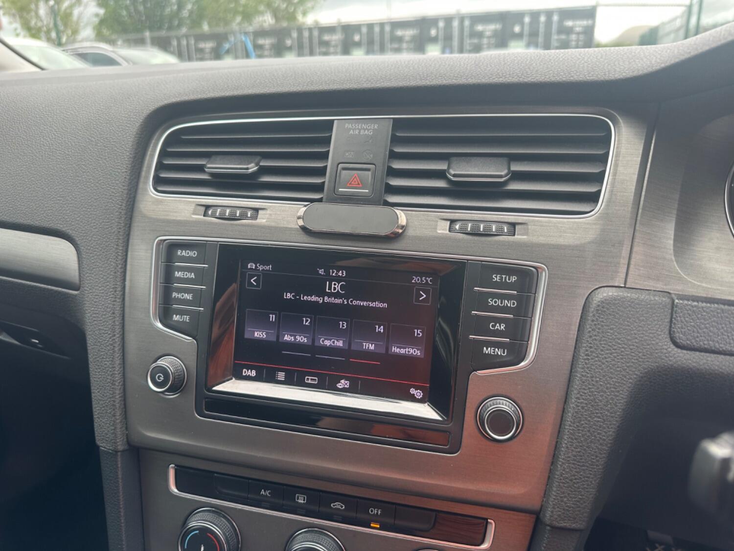 Used Volkswagen Golf 2013 for sale - 76541599: Photo 20