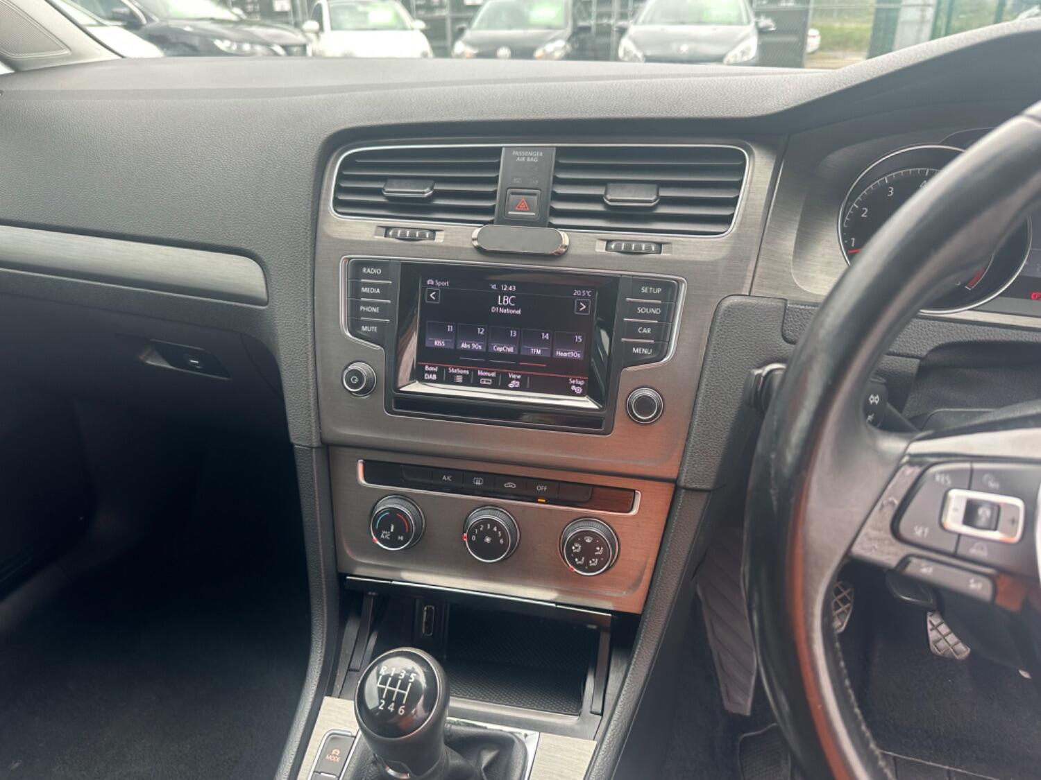 Used Volkswagen Golf 2013 for sale - 76541599: Photo 21