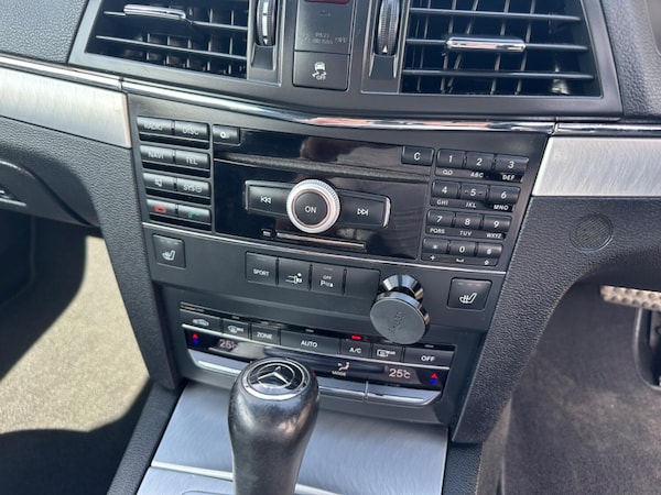 Used Mercedes-Benz E-Class 2010 for sale - 75994741: Photo 22