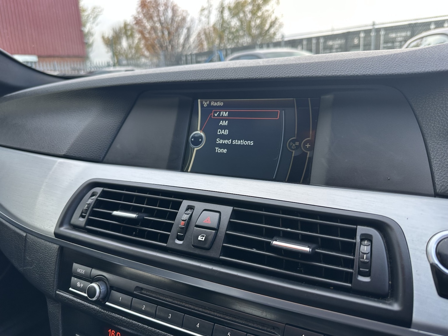 Used BMW 5 Series 2011 for sale - 76510838: Photo 28