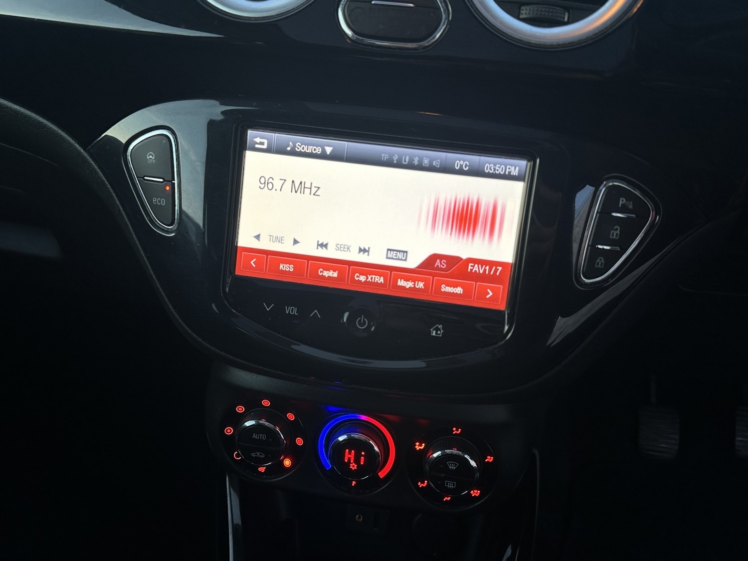 Used Vauxhall ADAM 2015 for sale - 77258558: Photo 25