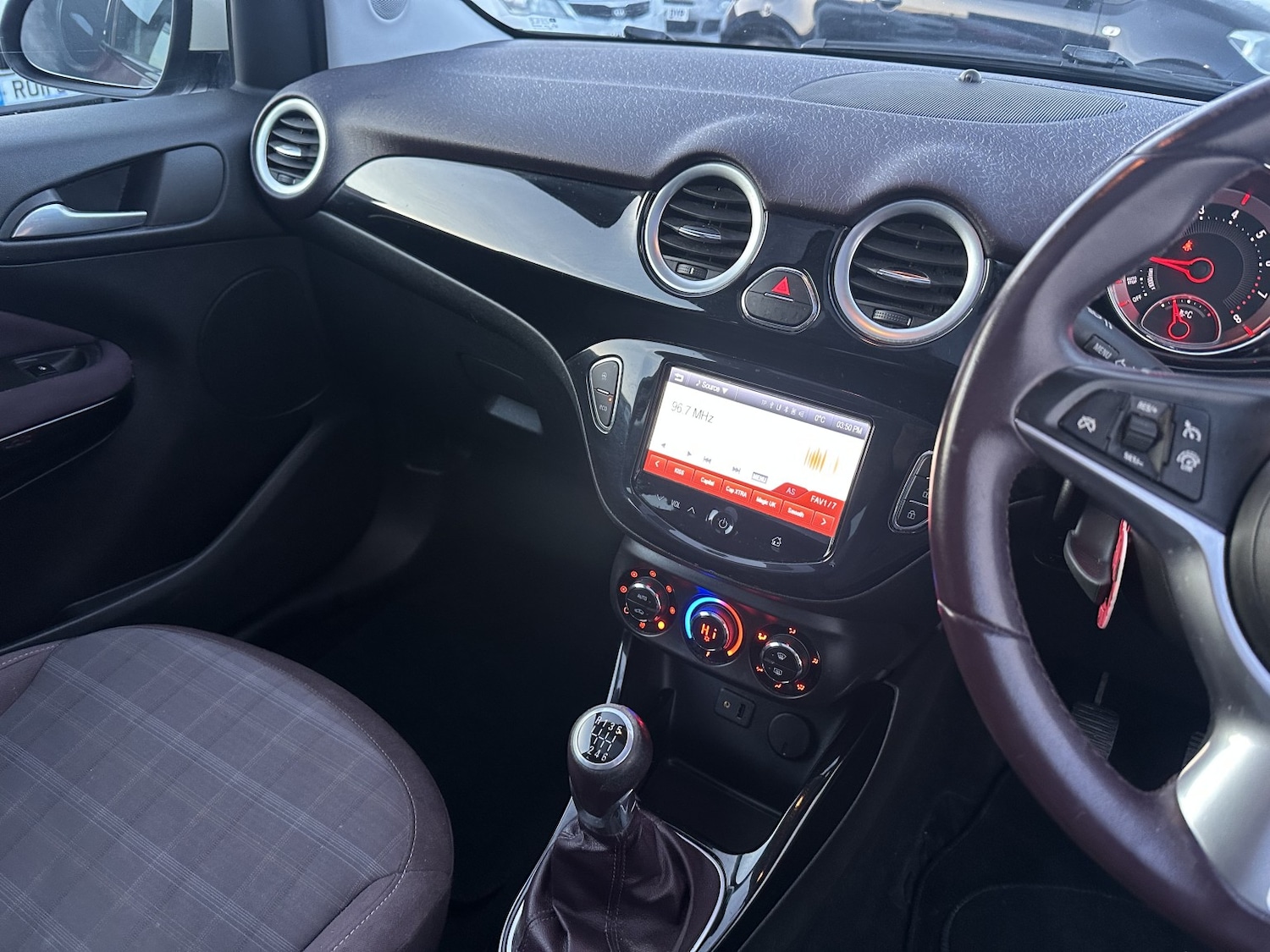 Used Vauxhall ADAM 2015 for sale - 77258558: Photo 27
