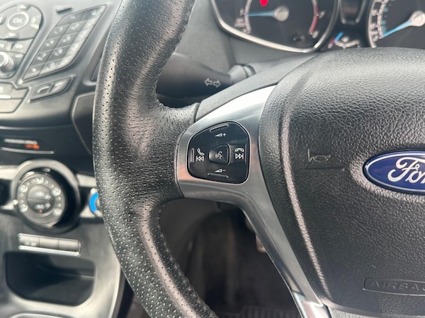 Used Ford Fiesta 2016 for sale - 76174077: Photo 19