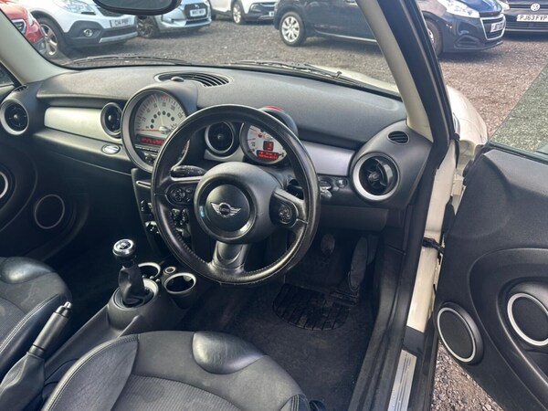 Used MINI Hatch 2010 for sale - 76174069: Photo 14