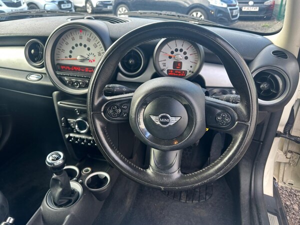 Used MINI Hatch 2010 for sale - 76174069: Photo 17