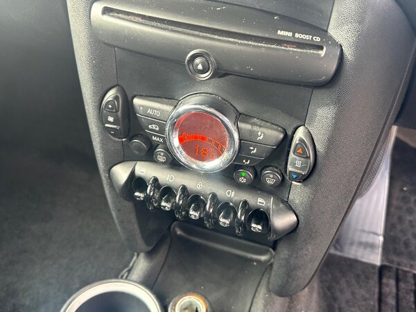 Used MINI Hatch 2010 for sale - 76174069: Photo 27
