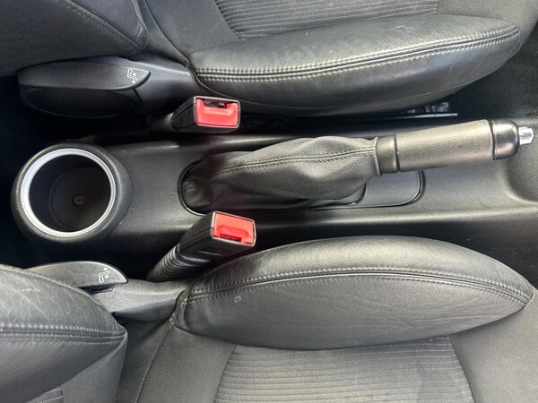 Used MINI Hatch 2010 for sale - 76174069: Photo 30