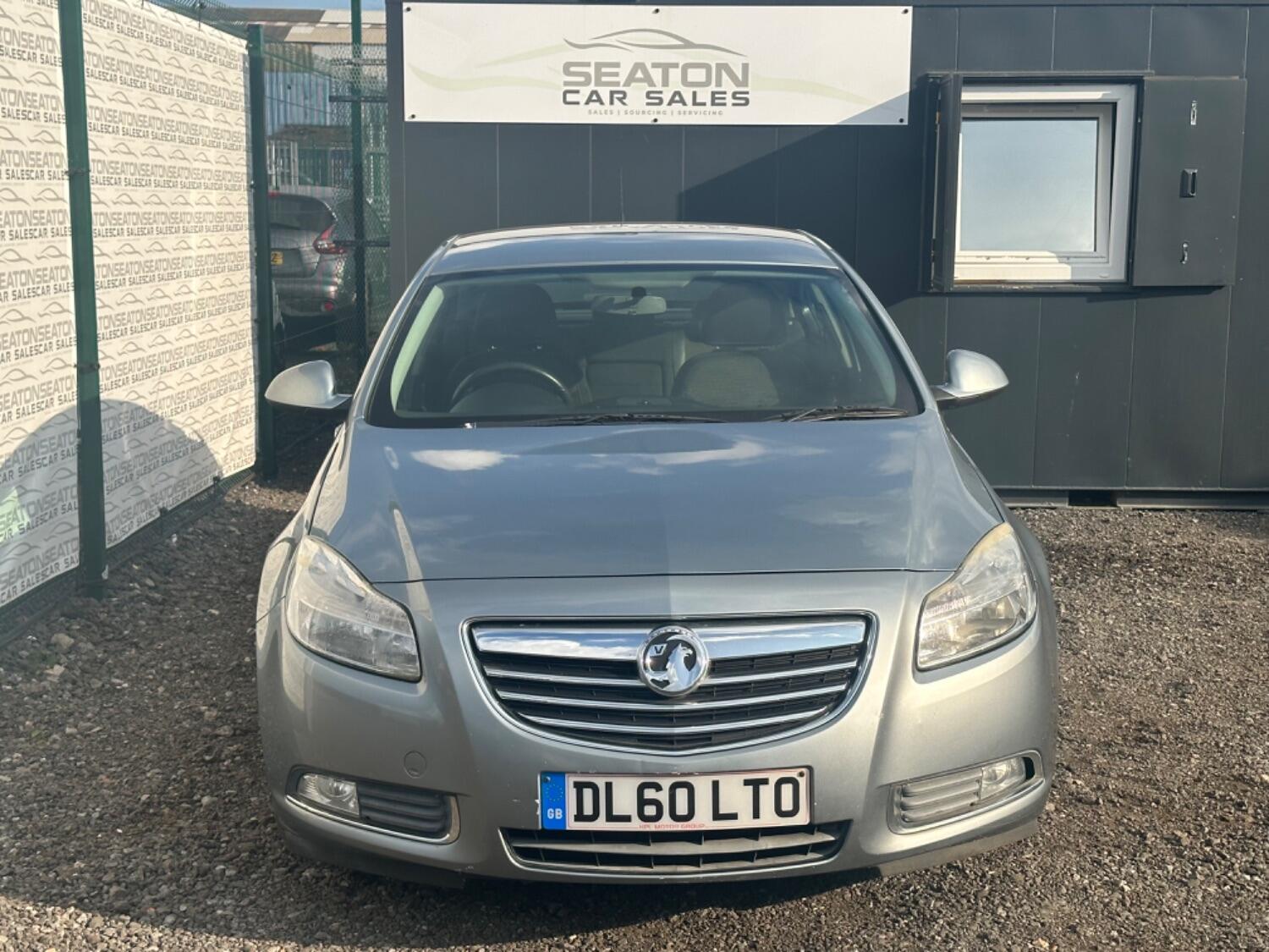 Used Vauxhall Insignia 2011 for sale - 76541564: Photo 2