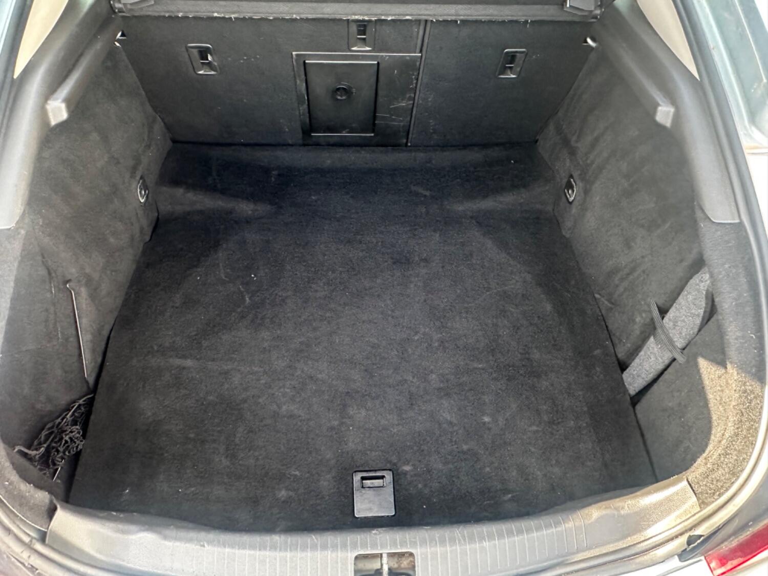 Used Vauxhall Insignia 2011 for sale - 76541564: Photo 8