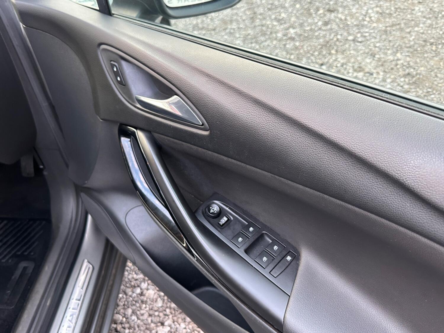 Used Vauxhall Astra 2017 for sale - 76273301: Photo 11