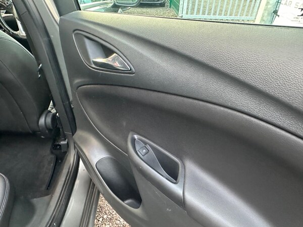 Used Vauxhall Astra 2017 for sale - 76273301: Photo 35