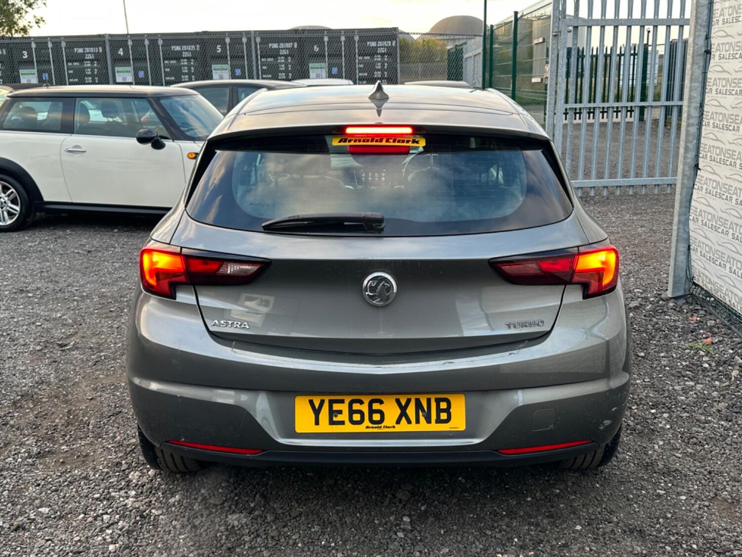 Used Vauxhall Astra 2017 for sale - 76273301: Photo 5