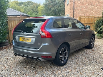 2016 - D4 [190] R DESIGN Lux Nav 5dr AWD Geartronic