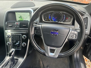 Used Volvo XC60 2016 for sale - 75948224: Photo