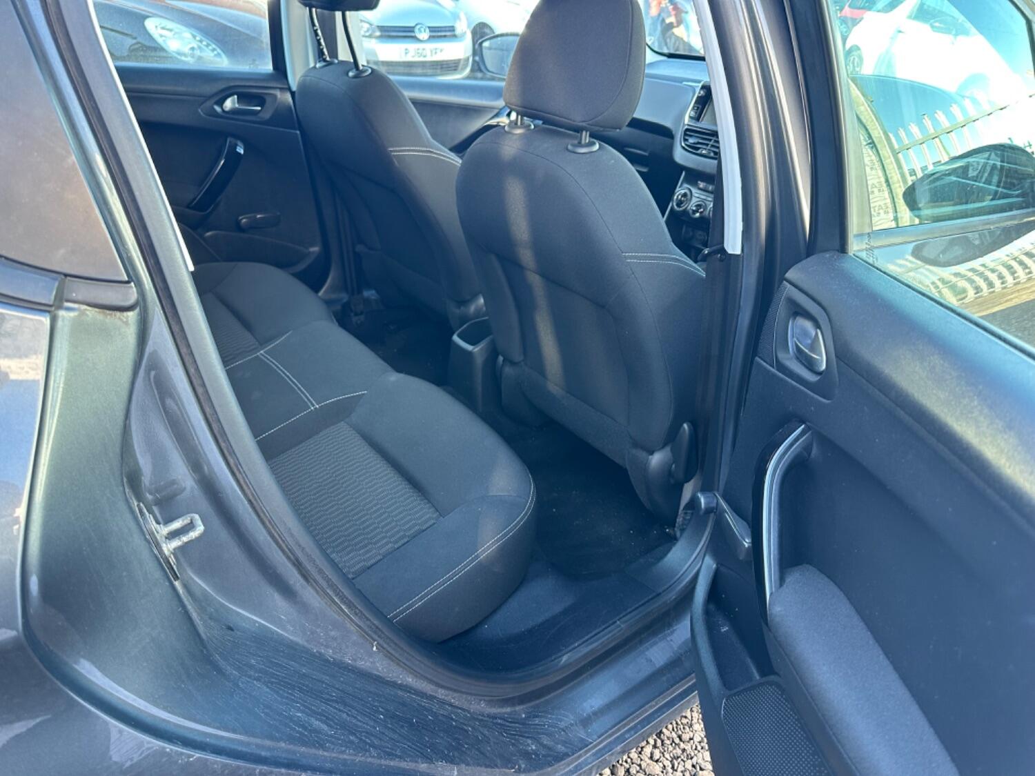 Used Peugeot 208 2016 for sale - 77464608: Photo 10