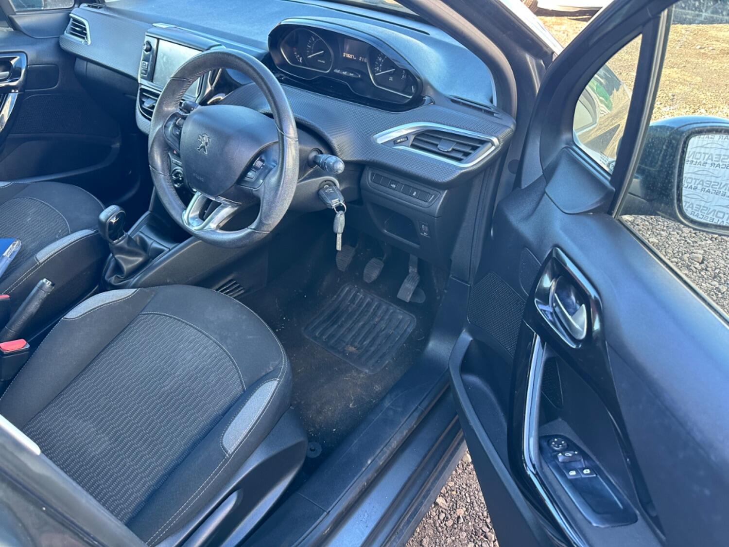 Used Peugeot 208 2016 for sale - 77464608: Photo 5