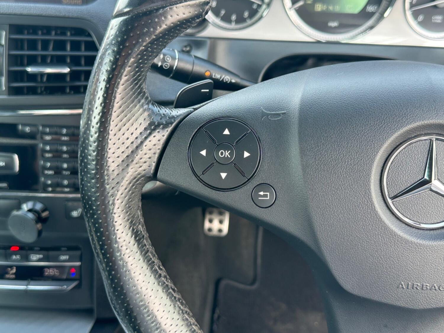 Used Mercedes-Benz E Class 2010 for sale - 76510983: Photo 18