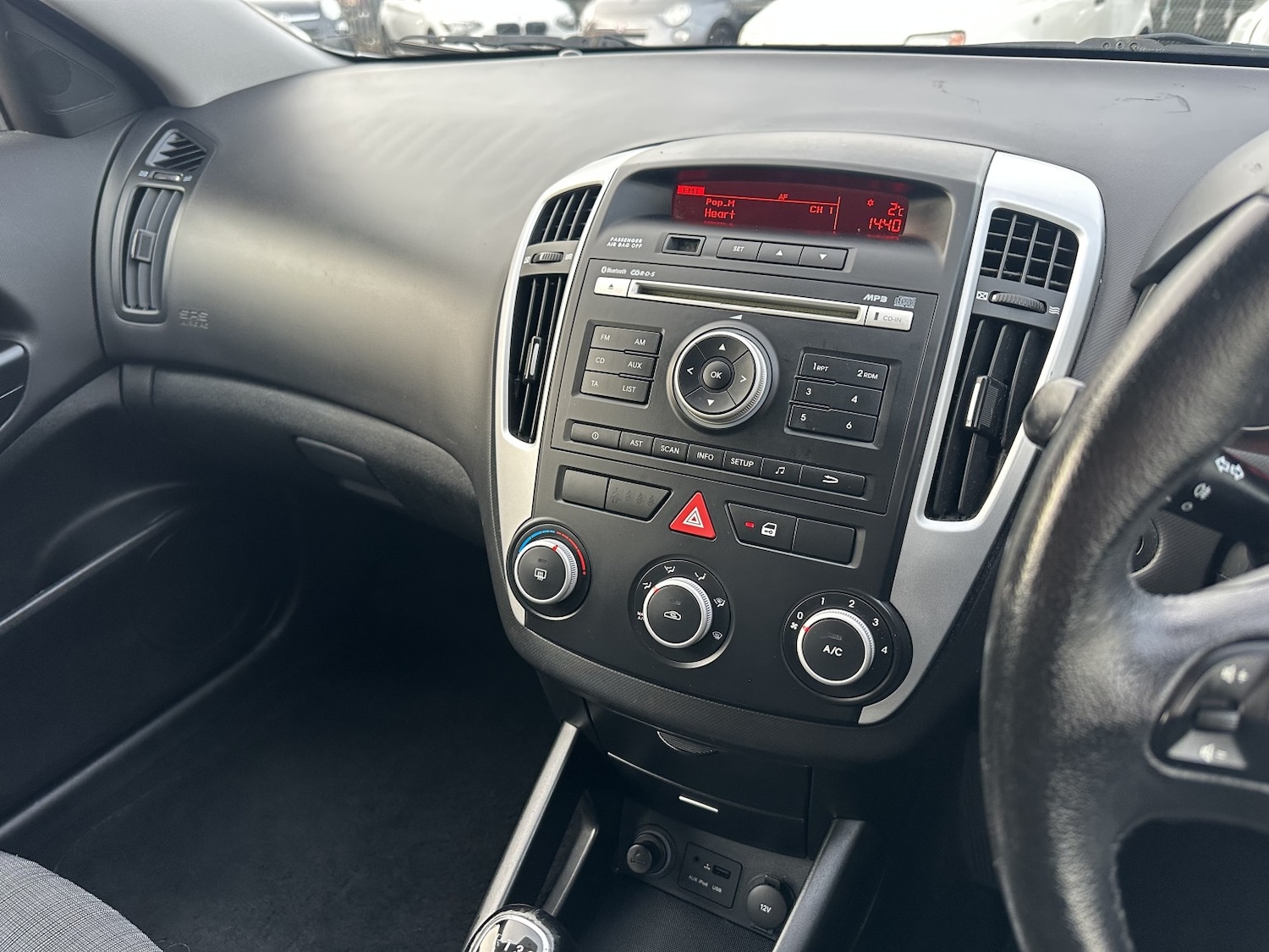 Used Kia Ceed 2011 for sale - 77159307: Photo 21