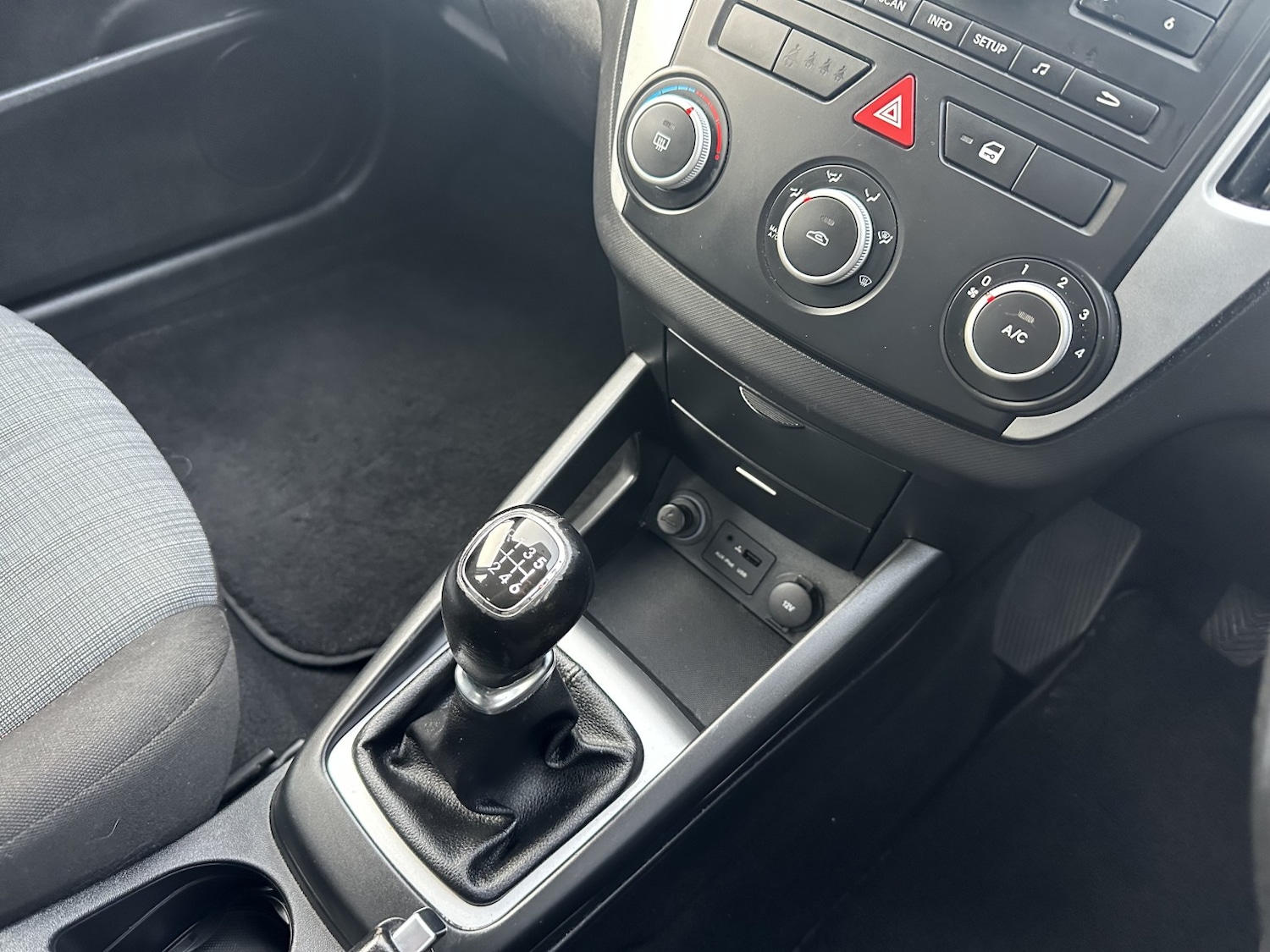 Used Kia Ceed 2011 for sale - 77159307: Photo 24