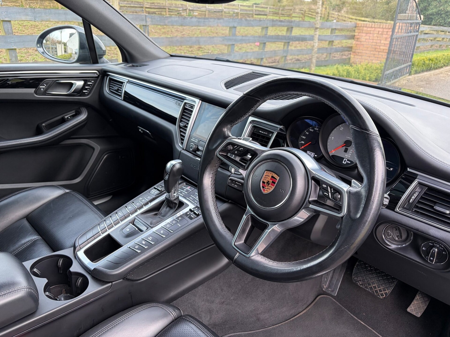 Used Porsche Macan 2016 for sale - 78164603: Photo 16