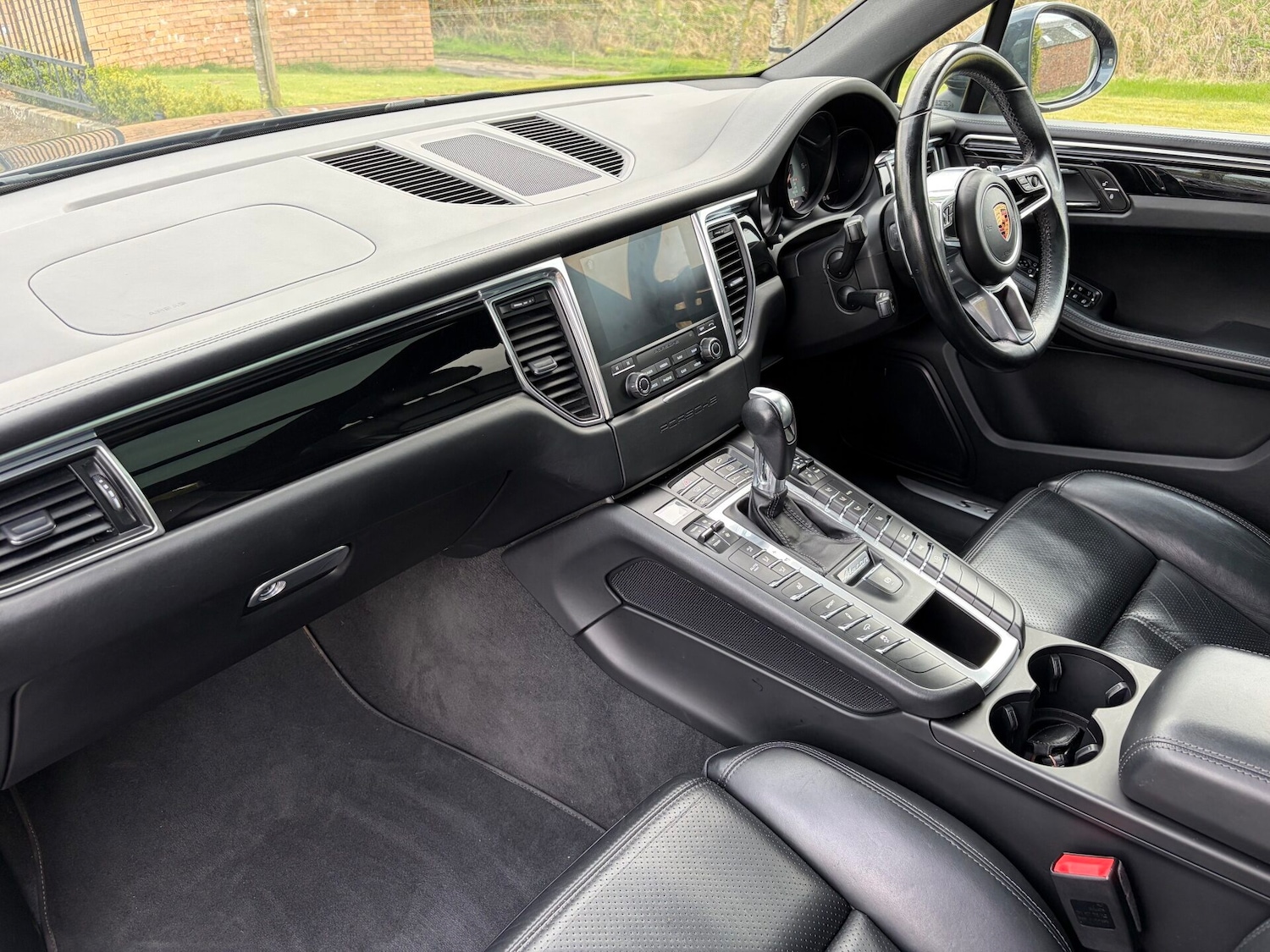 Used Porsche Macan 2016 for sale - 78164603: Photo 17